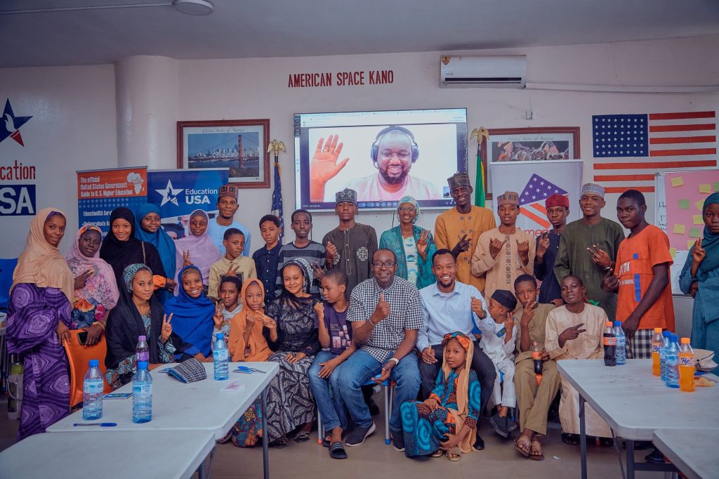 39b03479 4187 4865 8011 d889a40e9c9c